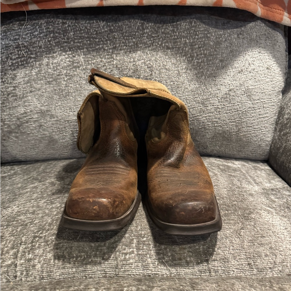 Ariat Brown Pull-On Cowboy Boots